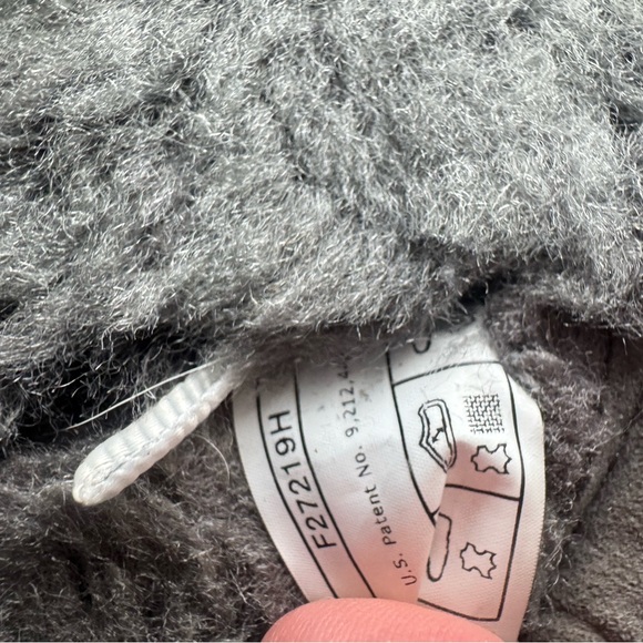 UGG Scuff Logo Slippers | Men’s 13 | Grey/Navy Blue | Suede & Sheepskin Insole - Picture 8 of 16